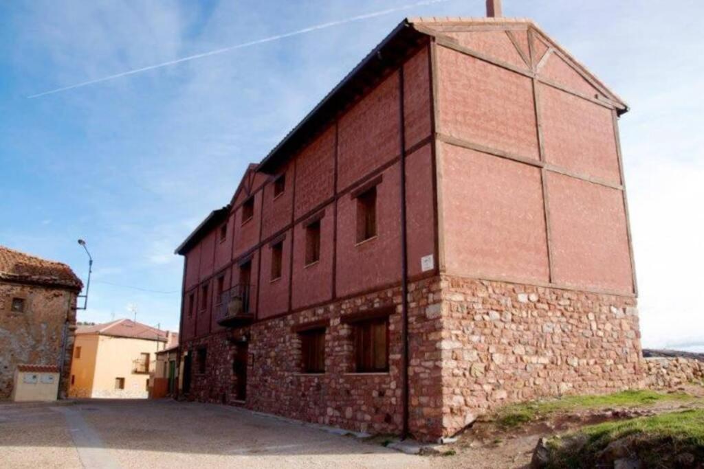 Tres Navios En El Mar Casa Rural De 10 Habitaciones Con Bano Individual Precios Web Montejo de Tiermes Eksteriør billede