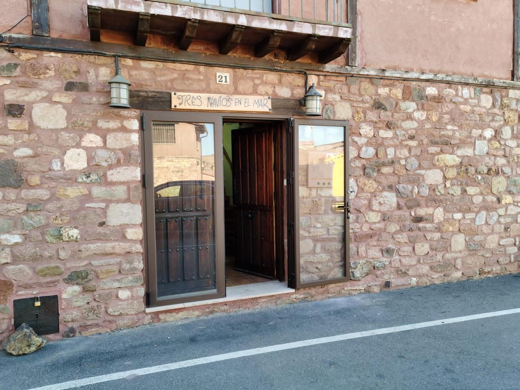 Tres Navios En El Mar Casa Rural De 10 Habitaciones Con Bano Individual Precios Web Montejo de Tiermes Eksteriør billede